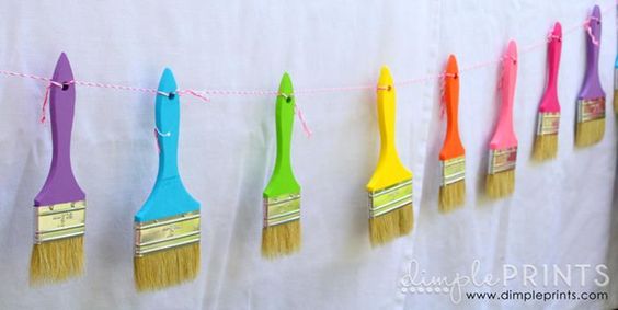 art-party-decor-paintbrushes